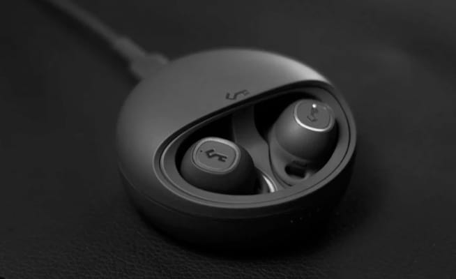 earphones-product